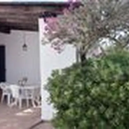 Welcomely - Adele Apartment *
